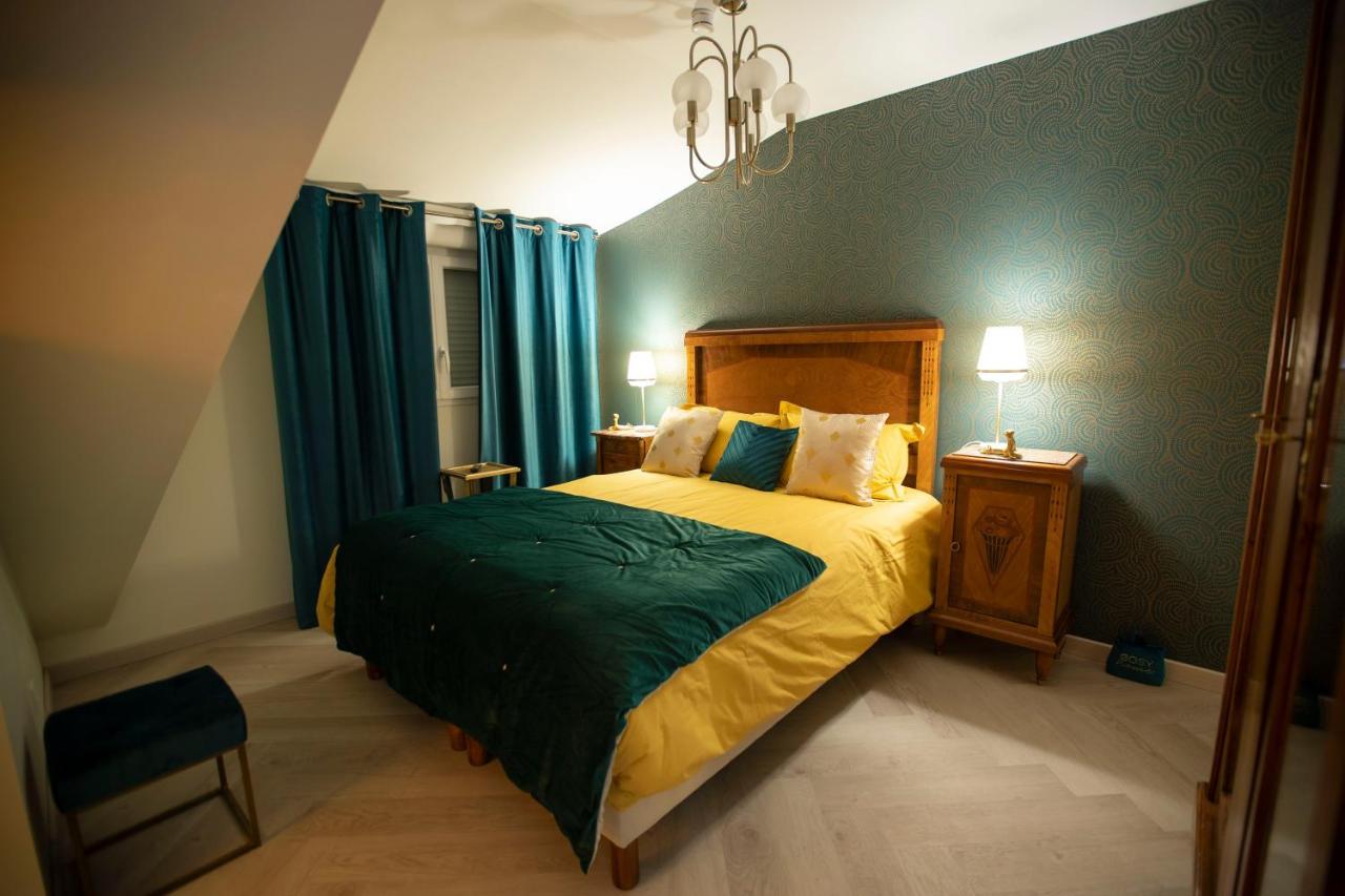 Chambre Art Deco Gatsby Dans Maison D'Hote "Le Petit Clouet" - Рошкорбон Екстер'єр фото