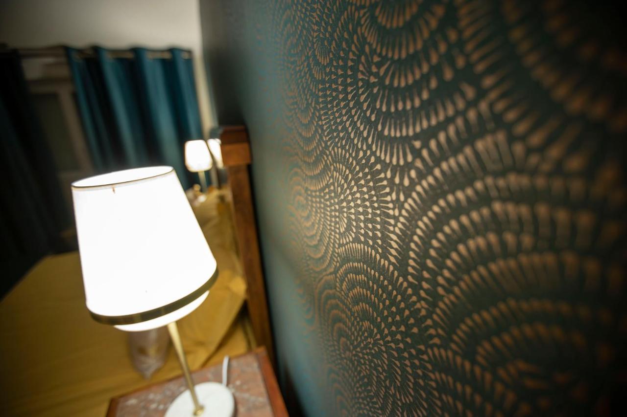Chambre Art Deco Gatsby Dans Maison D'Hote "Le Petit Clouet" - Рошкорбон Екстер'єр фото